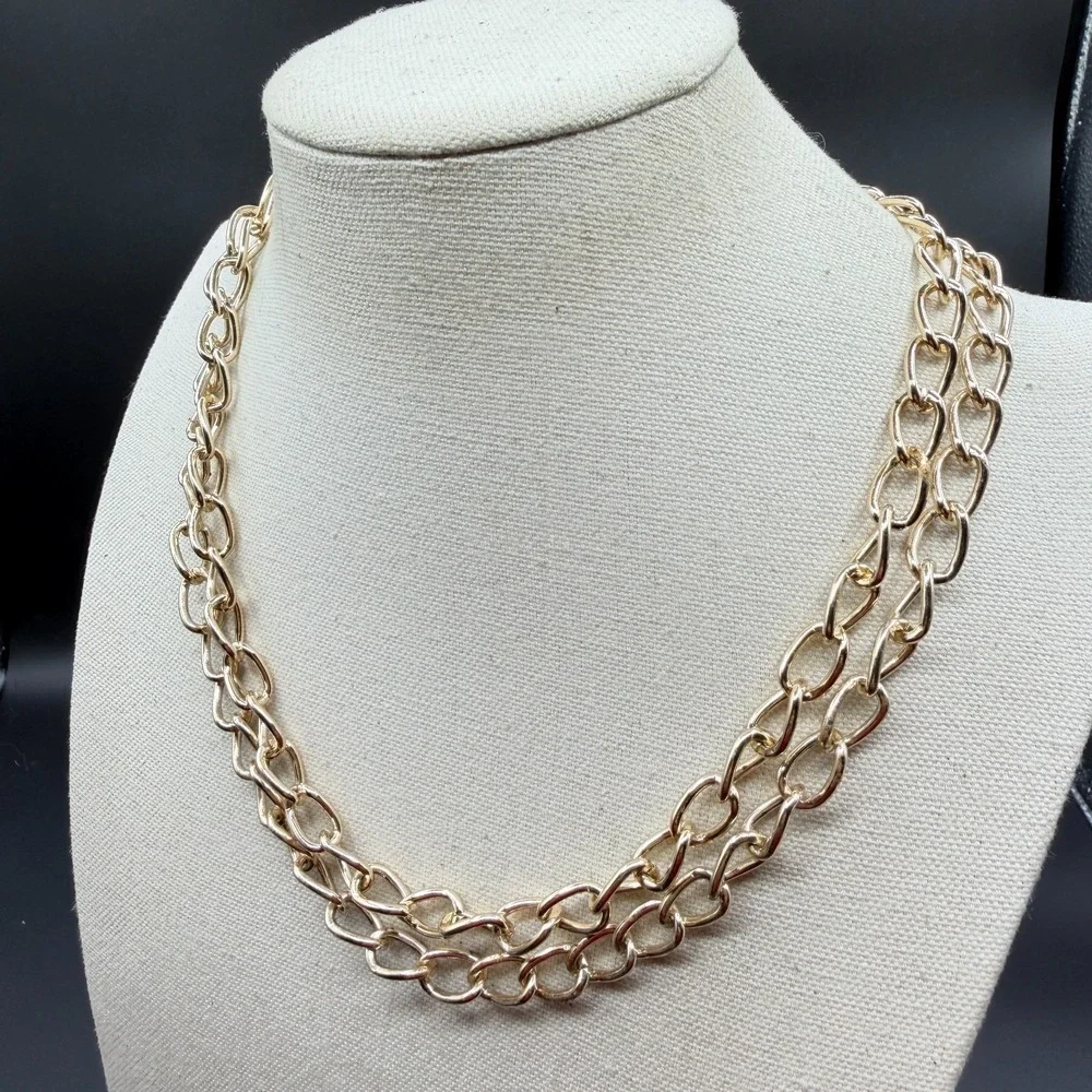 N/A gold tone